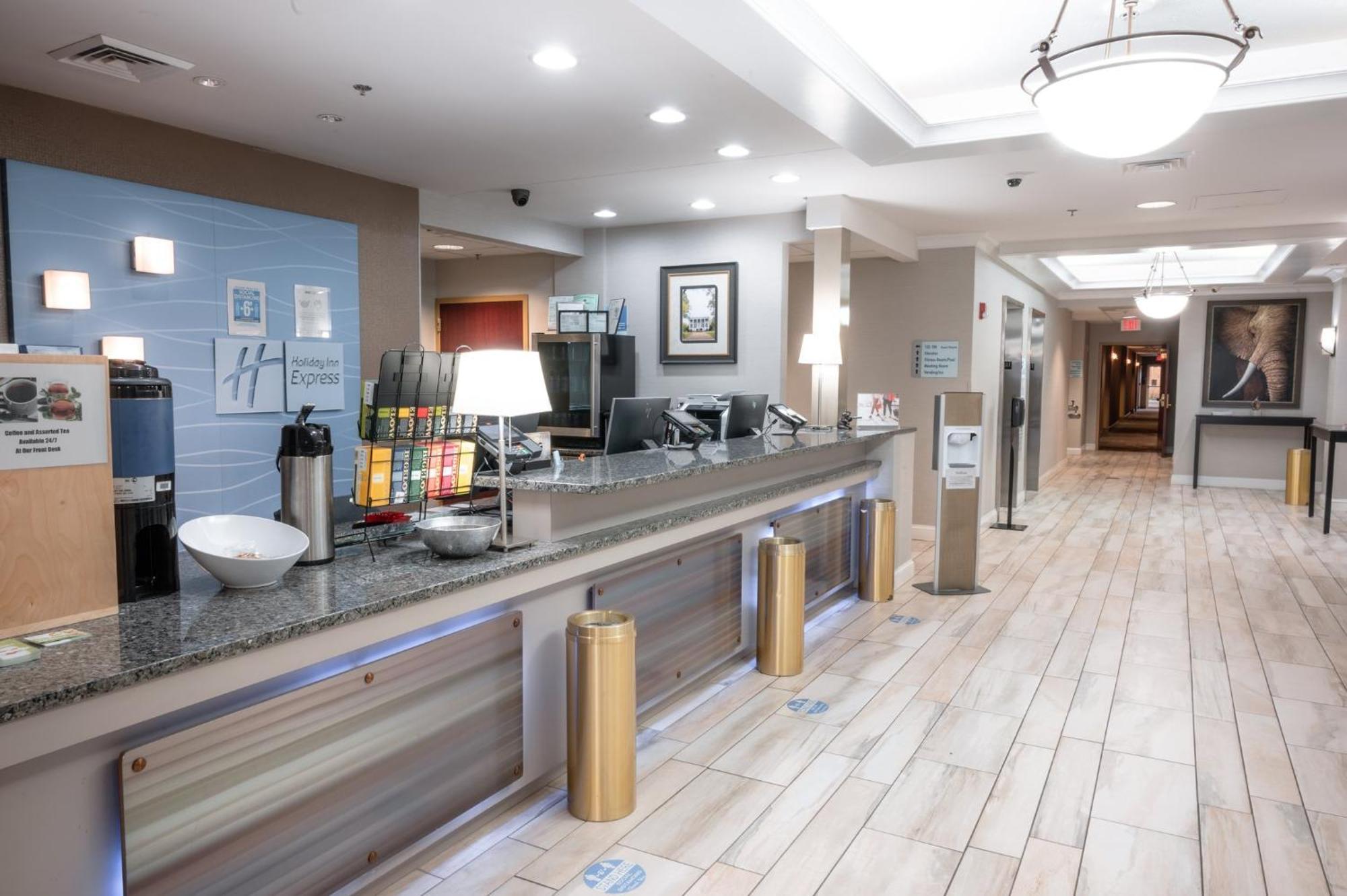 Holiday Inn Express & Suites - Tuscaloosa-University By Ihg Exterior photo