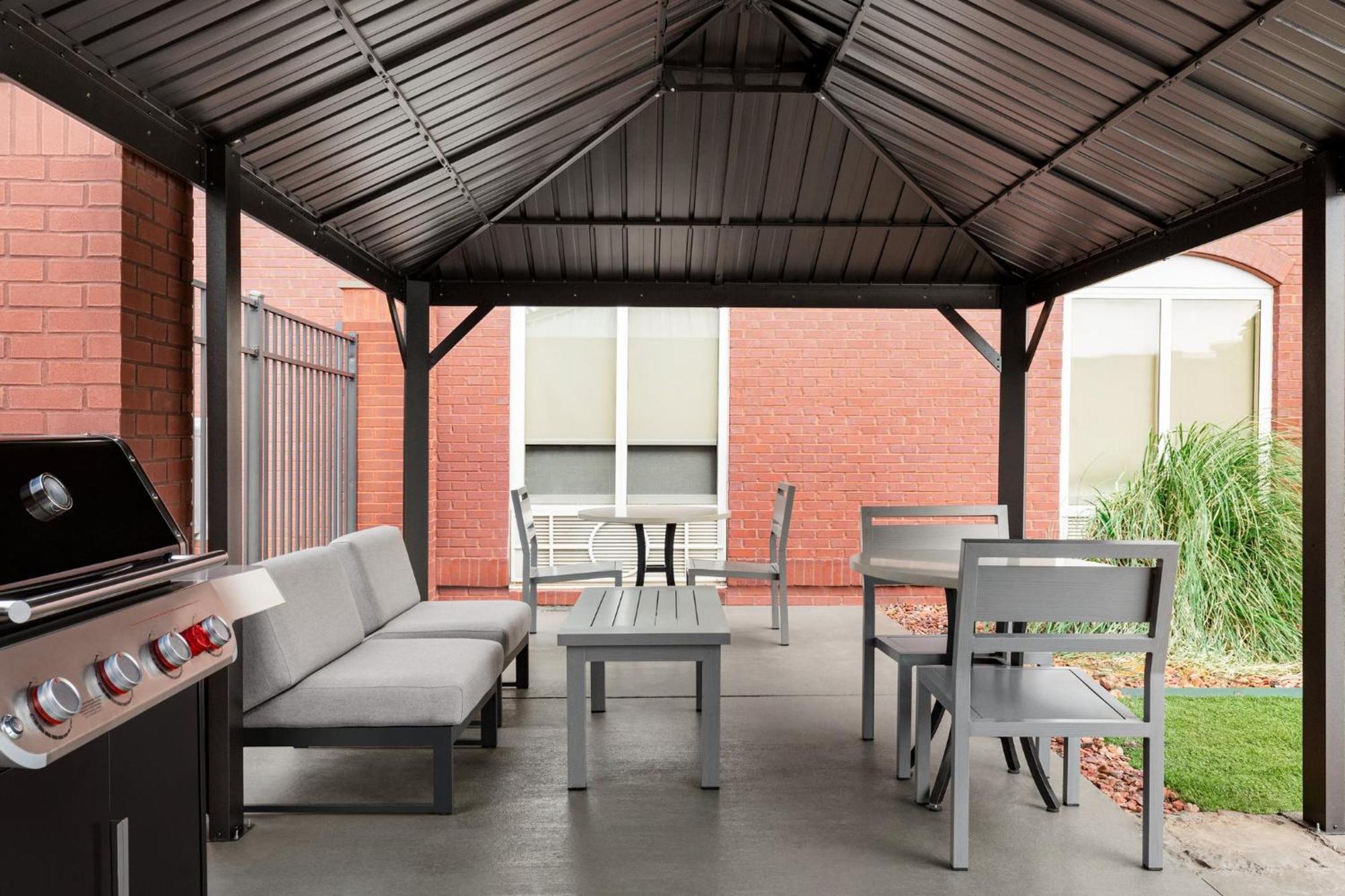 Holiday Inn Express & Suites - Tuscaloosa-University By Ihg Exterior photo